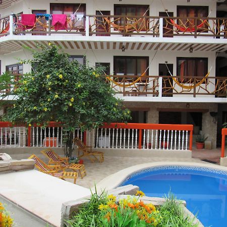 Hostal Pakaloro Монтаньита Экстерьер фото