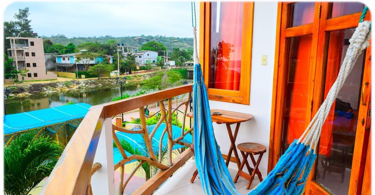 Hostal Pakaloro Монтаньита Экстерьер фото
