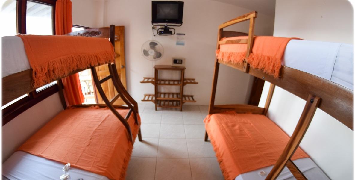 Hostal Pakaloro Монтаньита Экстерьер фото
