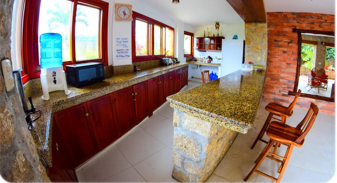 Hostal Pakaloro Монтаньита Экстерьер фото