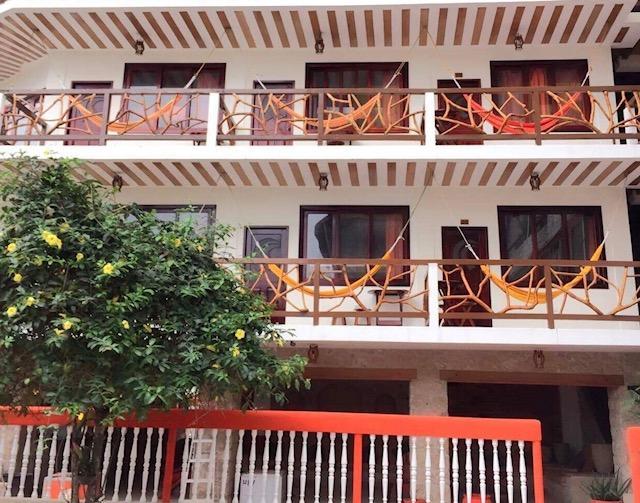 Hostal Pakaloro Монтаньита Экстерьер фото